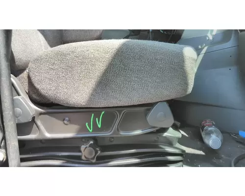 INTERNATIONAL PROSTAR 122 SEAT, FRONT