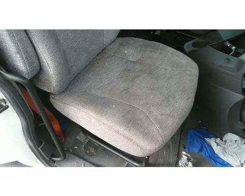 INTERNATIONAL PROSTAR 122 SEAT, FRONT