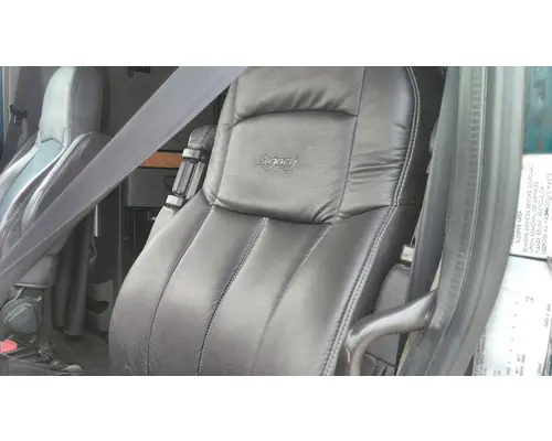 INTERNATIONAL PROSTAR 122 SEAT, FRONT