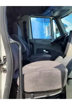 INTERNATIONAL PROSTAR 122 SEAT, FRONT