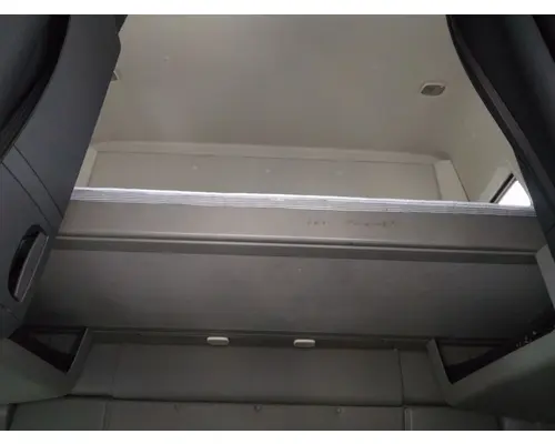 INTERNATIONAL PROSTAR 122 SLEEPER BUNK