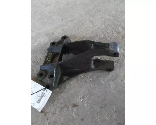 INTERNATIONAL PROSTAR 122 SPRING HANGER