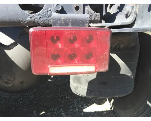 INTERNATIONAL PROSTAR 122 STOP TURN TAIL LAMP