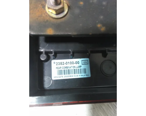 INTERNATIONAL PROSTAR 122 STOP TURN TAIL LAMP