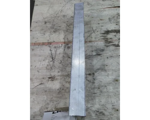 INTERNATIONAL PROSTAR 122 TANK STEP