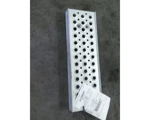 INTERNATIONAL PROSTAR 122 TANK STEP