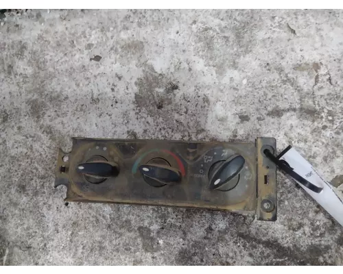 INTERNATIONAL PROSTAR 122 TEMPERATURE CONTROL