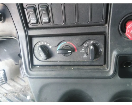 INTERNATIONAL PROSTAR 122 TEMPERATURE CONTROL