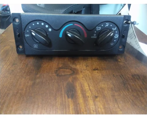 INTERNATIONAL PROSTAR 122 TEMPERATURE CONTROL