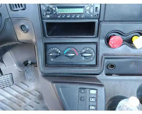 INTERNATIONAL PROSTAR 122 TEMPERATURE CONTROL