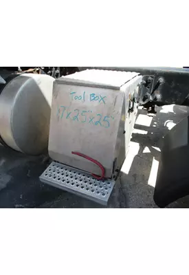 INTERNATIONAL PROSTAR 122 TOOL BOX