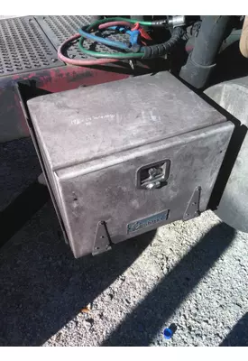 INTERNATIONAL PROSTAR 122 TOOL BOX