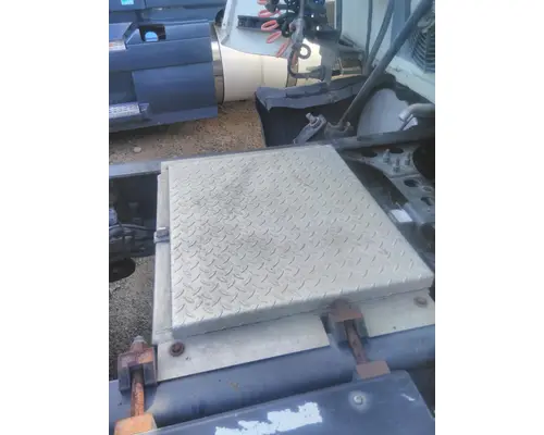 INTERNATIONAL PROSTAR 122 TOOL BOX