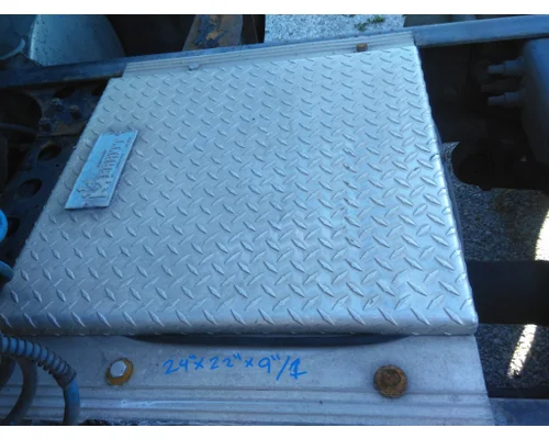 INTERNATIONAL PROSTAR 122 TOOL BOX