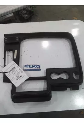 INTERNATIONAL PROSTAR 122 TRIM INTERIOR