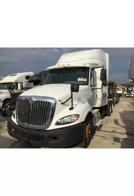 INTERNATIONAL PROSTAR 122 WHOLE TRUCK FOR PARTS