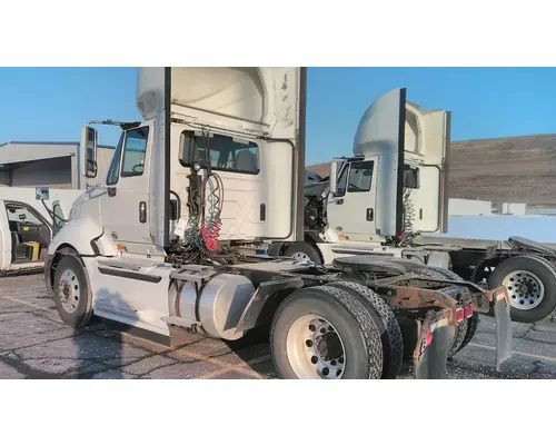 INTERNATIONAL PROSTAR 122 WHOLE TRUCK FOR RESALE