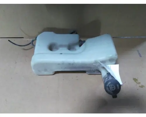 INTERNATIONAL PROSTAR 122 WINDSHIELD WASHER RESERVOIR