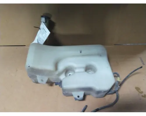 INTERNATIONAL PROSTAR 122 WINDSHIELD WASHER RESERVOIR