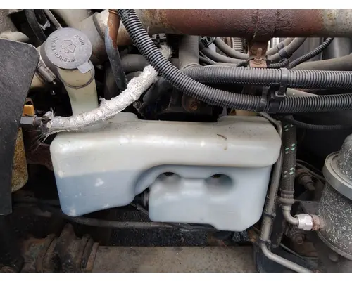 INTERNATIONAL PROSTAR 122 WINDSHIELD WASHER RESERVOIR