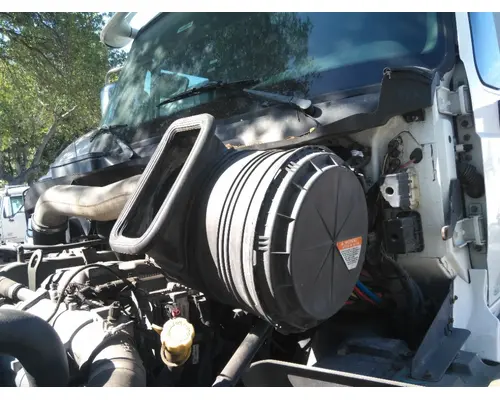 INTERNATIONAL PROSTAR 125 AIR CLEANER