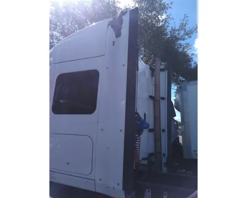 INTERNATIONAL PROSTAR 125 CAB EXTENSION