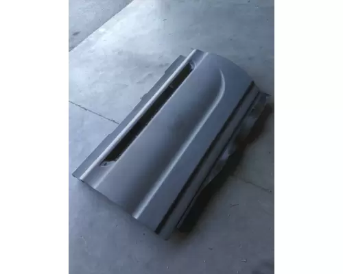 INTERNATIONAL PROSTAR 125 CAB SKIRTSIDE FAIRING