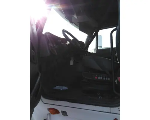 INTERNATIONAL PROSTAR 125 CAB