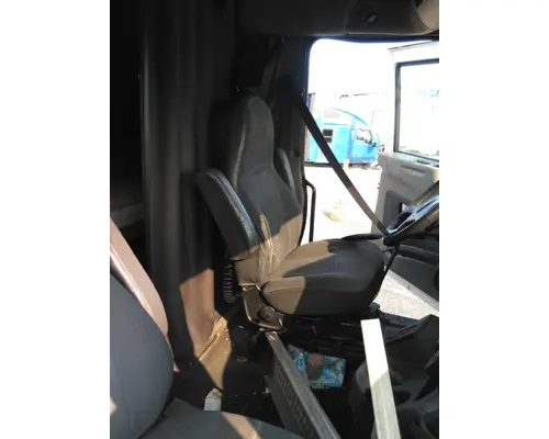 INTERNATIONAL PROSTAR 125 CAB