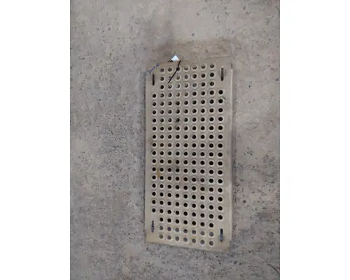 INTERNATIONAL PROSTAR 125 DECK (CATWALK) STEP