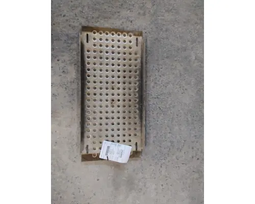 INTERNATIONAL PROSTAR 125 DECK (CATWALK) STEP