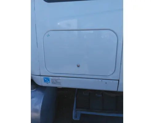 INTERNATIONAL PROSTAR 125 DOOR, COMPARTMENT