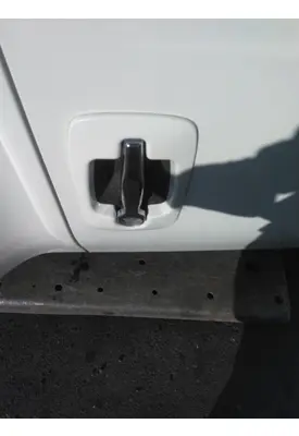 INTERNATIONAL PROSTAR 125 DOOR HANDLE