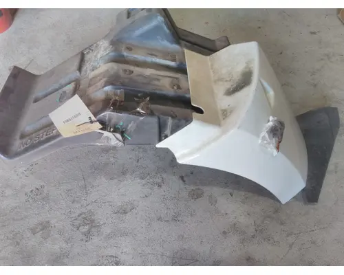 INTERNATIONAL PROSTAR 125 FENDER EXTENSION