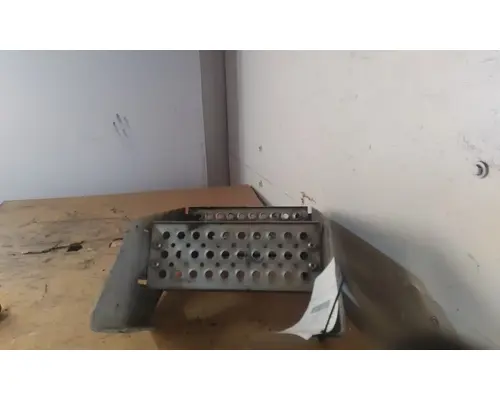 INTERNATIONAL PROSTAR 125 FRAME STEP