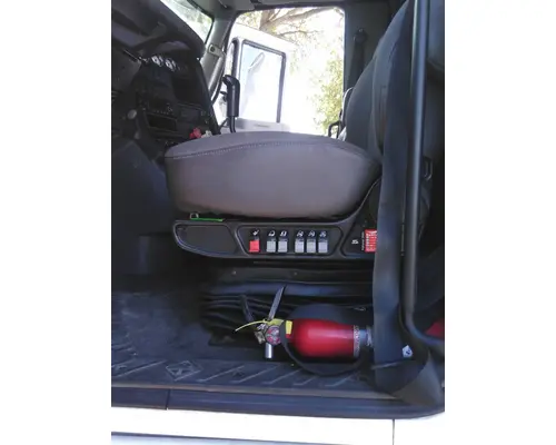 INTERNATIONAL PROSTAR 125 SEAT, FRONT