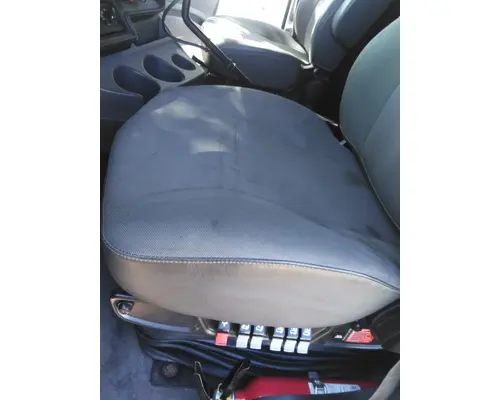 INTERNATIONAL PROSTAR 125 SEAT, FRONT