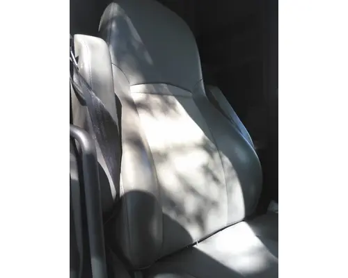 INTERNATIONAL PROSTAR 125 SEAT, FRONT