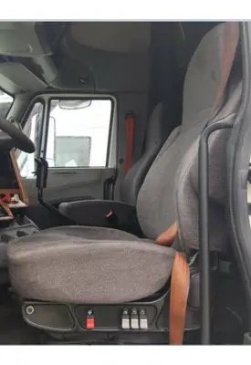 INTERNATIONAL PROSTAR 125 SEAT, FRONT