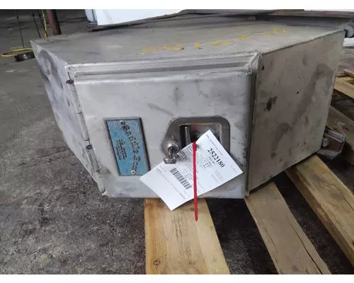 INTERNATIONAL PROSTAR 125 TOOL BOX