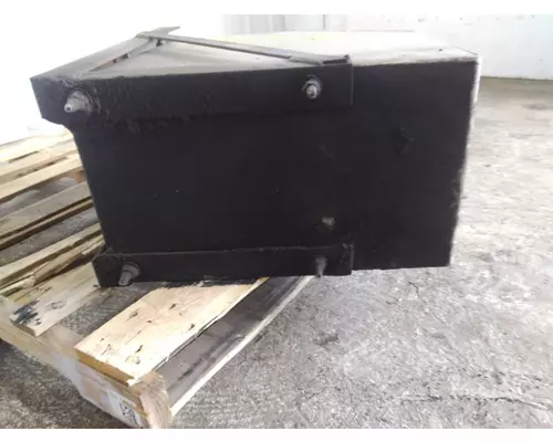 INTERNATIONAL PROSTAR 125 TOOL BOX