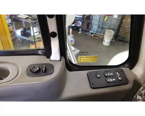 INTERNATIONAL PROSTAR 2008-2018 DOOR ASSEMBLY, FRONT