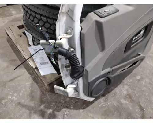 INTERNATIONAL PROSTAR 2008-2018 DOOR ASSEMBLY, FRONT