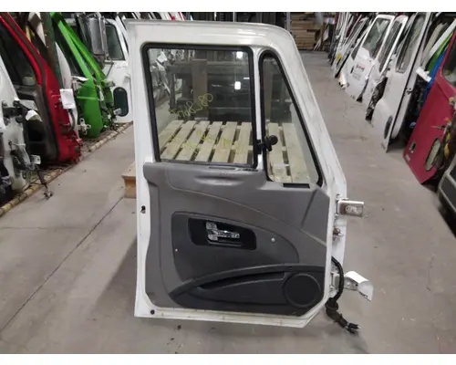 INTERNATIONAL PROSTAR 2008-2018 DOOR ASSEMBLY, FRONT