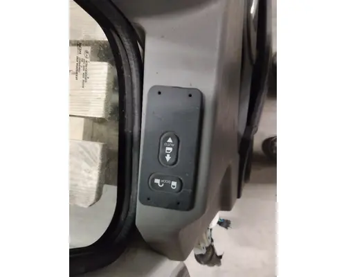 INTERNATIONAL PROSTAR 2008-2018 DOOR ASSEMBLY, FRONT