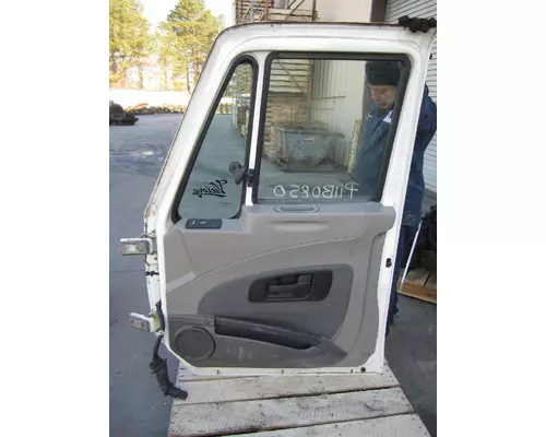 INTERNATIONAL PROSTAR 2008-2018 DOOR ASSEMBLY, FRONT