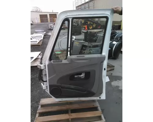 INTERNATIONAL PROSTAR 2008-2018 DOOR ASSEMBLY, FRONT