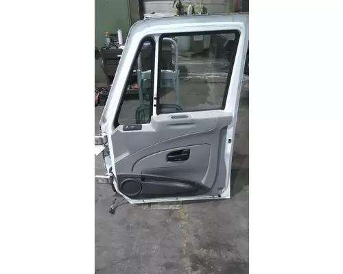 INTERNATIONAL PROSTAR 2008-2018 DOOR ASSEMBLY, FRONT