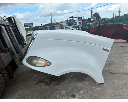 INTERNATIONAL PROSTAR LF627 Hood