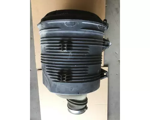 INTERNATIONAL PROSTAR AIR CLEANER